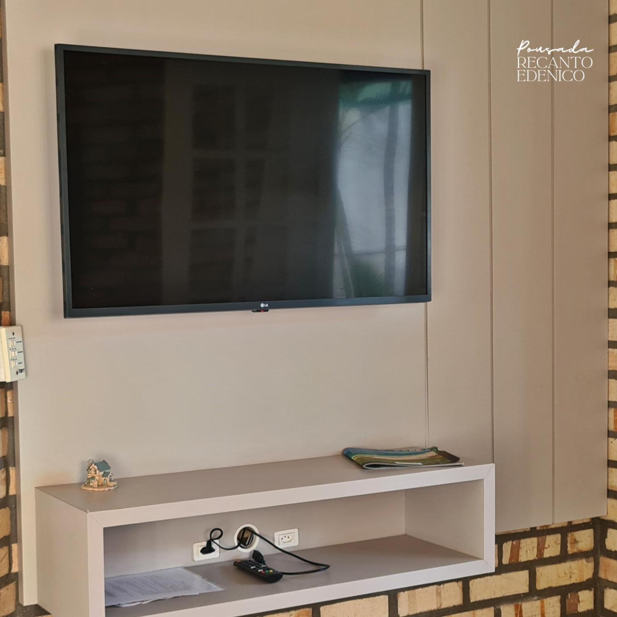 Apartamento de 2 Quartos com Varanda e Vista do Mar