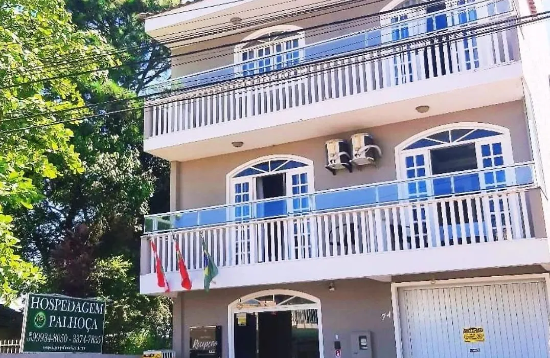 Pousada Hospedagem Palhoça com piscina-1